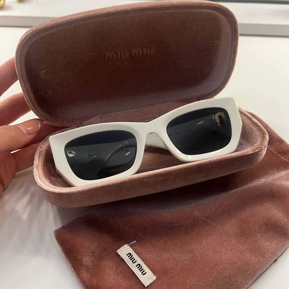 Miu Miu Sunglasses MU 09WS Runway